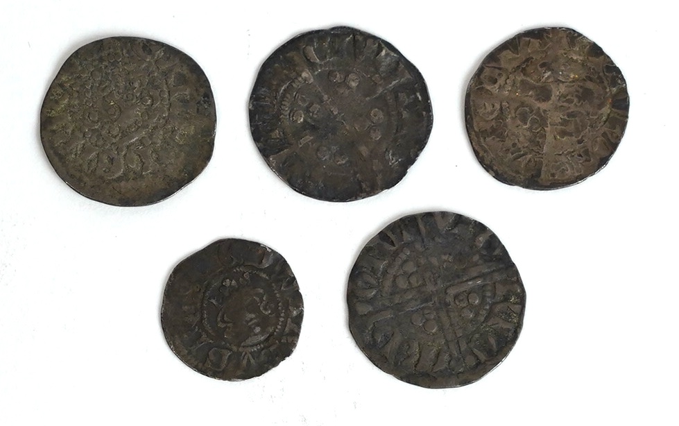 British hammered silver coins, two Henry III (1216-72) Long cross pennies, about VF, 1.28g, fine, 1.21g, and two Edward I (1272-1307) Long cross pennies, the first creased fine, 1g, the second creased otherwise fine, 1.1